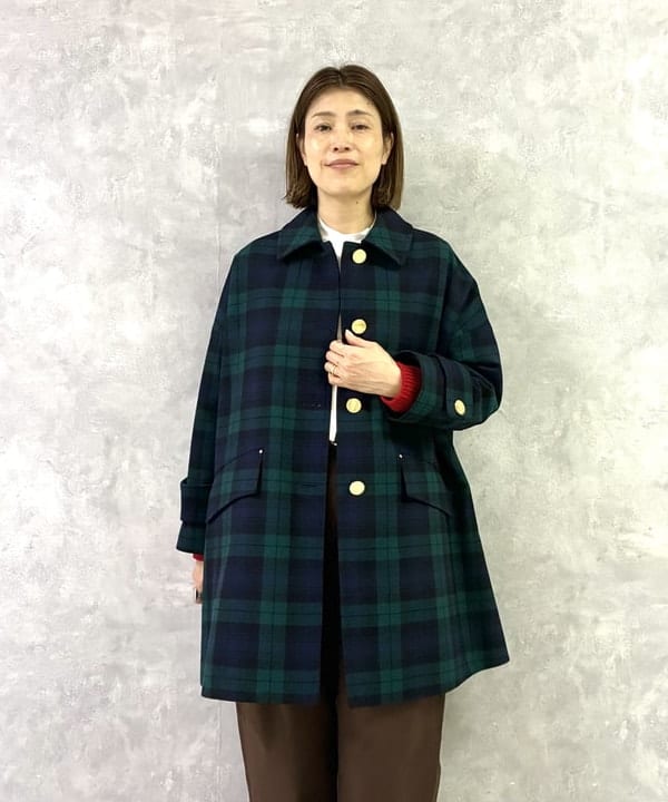 岩沢 珠代さんの「BEAMS WOMEN｜MACKINTOSH / NEW HUMBIE ブラックウォッチ コート」を使ったコーディネート
