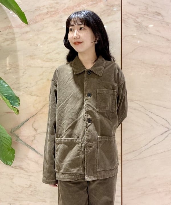 中丸　栞さんの「BEAMS WOMEN｜INSCRIRE / コーデュロイ ワークジャケット」を使ったコーディネート
