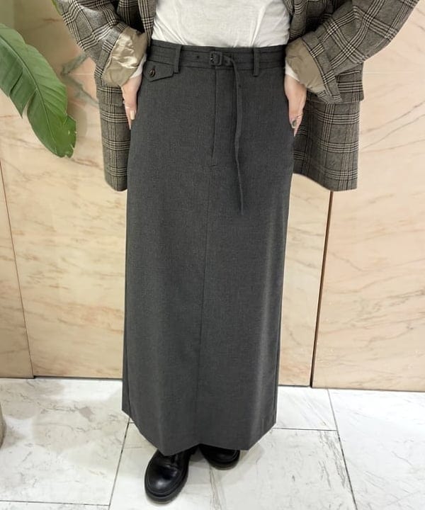 AONO SHIKAMAさんの「BEAMS WOMEN｜Suiting Skirt」を使ったコーディネート