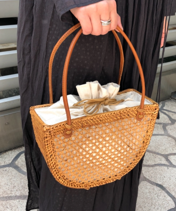 小笠原 楓さんの「BEAMS WOMEN｜」を使ったコーディネート