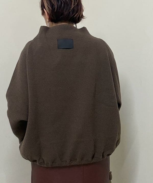 塚越 有紀さんの「BEAMS WOMEN｜VSC_NOAmini_mini」を使ったコーディネート