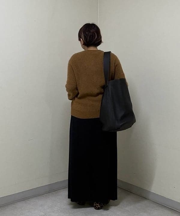塚越 有紀さんの「BEAMS WOMEN｜Leather Bag Large」を使ったコーディネート