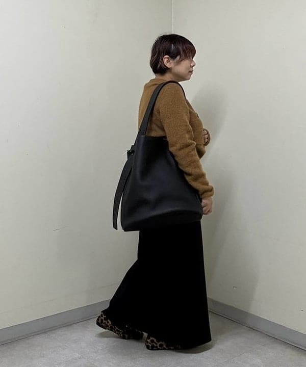 塚越 有紀さんの「BEAMS WOMEN｜Leather Bag Large」を使ったコーディネート
