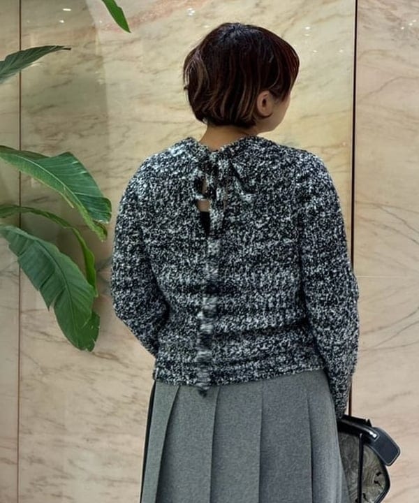 塚越 有紀さんの「BEAMS WOMEN｜A VACATION / SABRINA ONYX トートバッグ」を使ったコーディネート