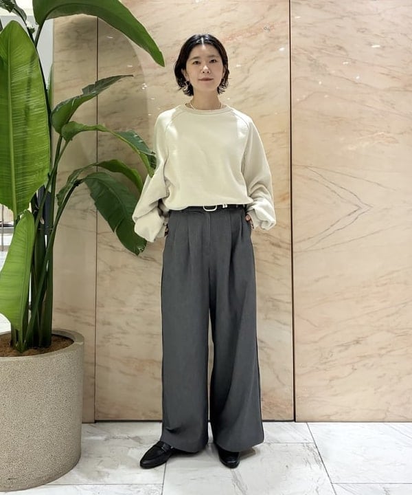 AONO SHIKAMAさんの「BEAMS WOMEN｜CAMINANDO / フラット コイン ローファー」を使ったコーディネート