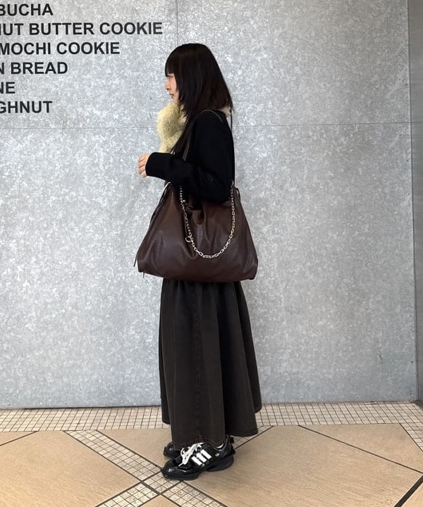うららさんの「BEAMS WOMEN｜フェイクファー ティペット 2026」を使ったコーディネート