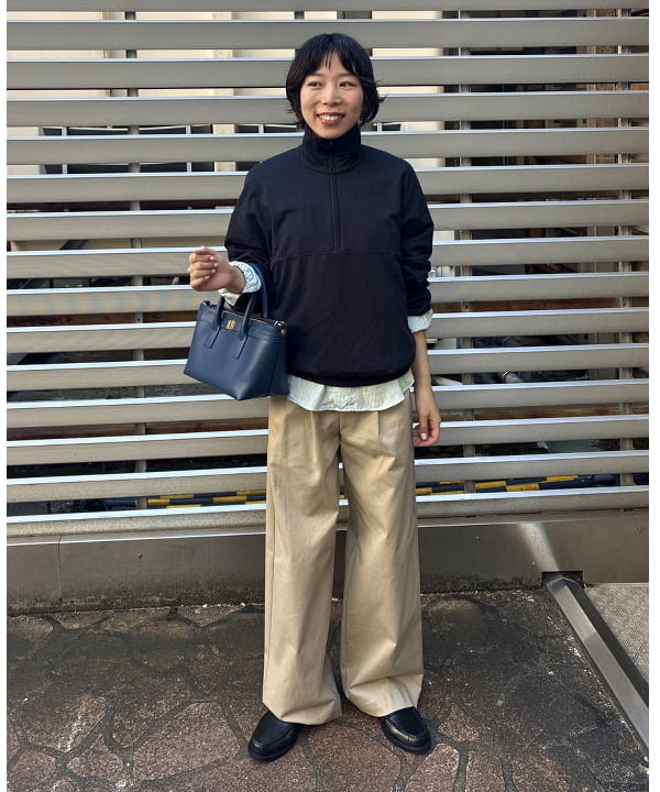 イナダさんの「BEAMS WOMEN｜ハーフジップ 裏毛 プルオーバー」を使ったコーディネート