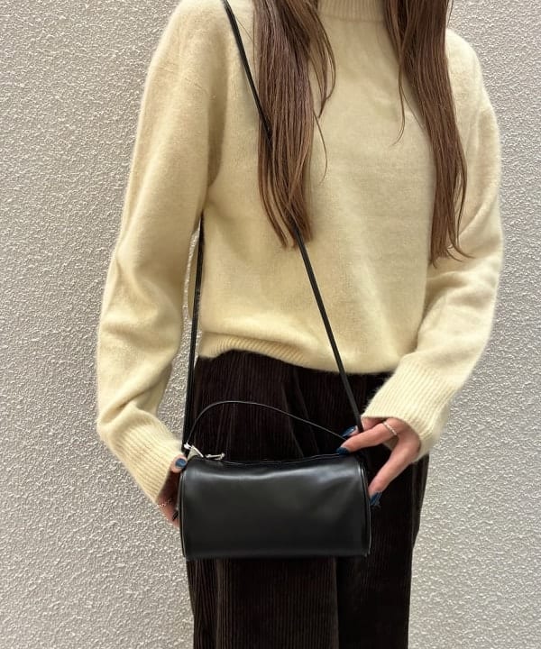 CHIHIROさんの「BEAMS WOMEN｜ヤク フォックス ロングスリーブ プルオーバーニット」を使ったコーディネート