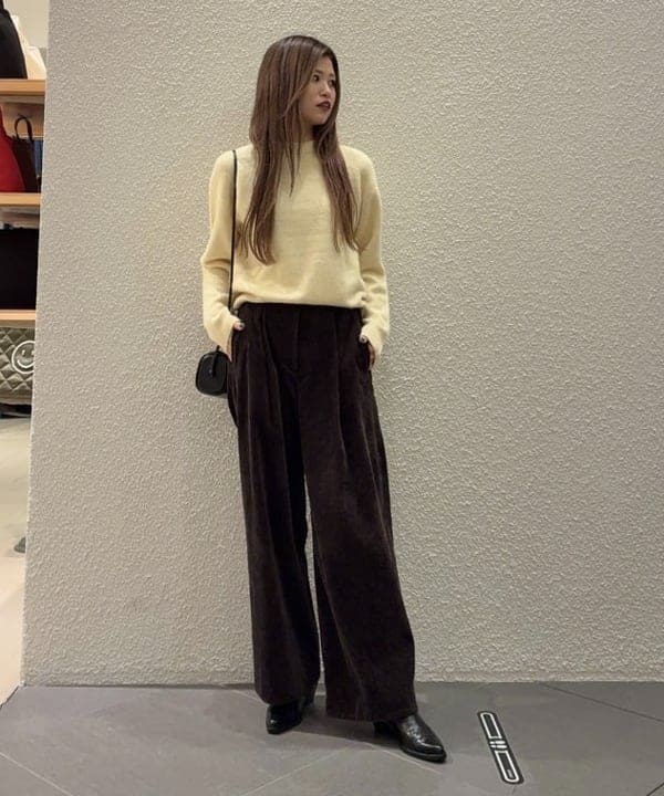 CHIHIROさんの「BEAMS WOMEN｜ヤク フォックス ロングスリーブ プルオーバーニット」を使ったコーディネート