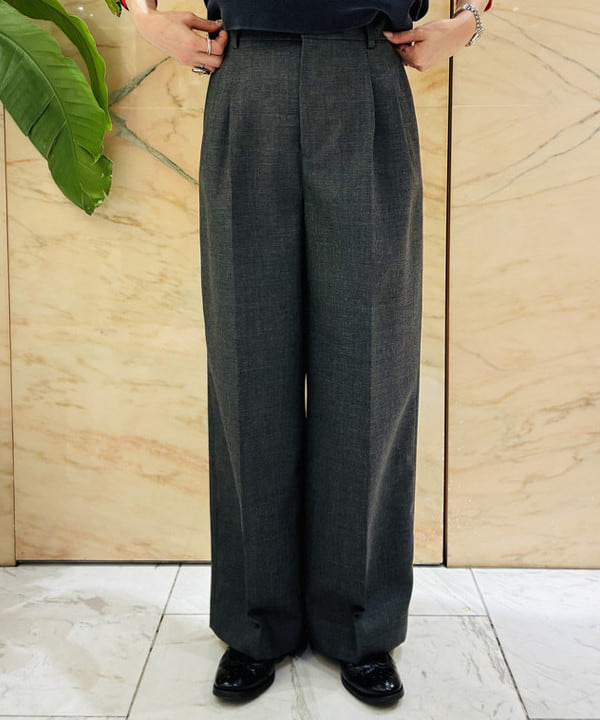 岩沢 珠代さんの「BEAMS WOMEN｜MAAI / Logo Sweat」を使ったコーディネート