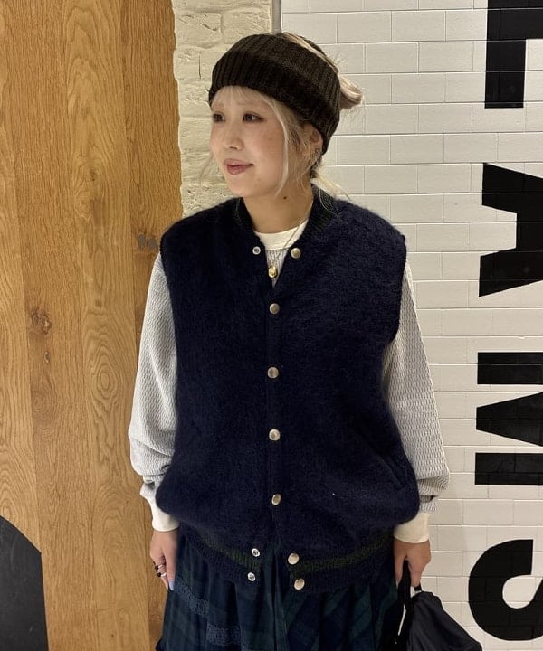 ando naoさんの「BEAMS WOMEN｜【別注】TORI-TO &times; BEAMS BOY / チェック フリル ロング スカート」を使ったコーディネート