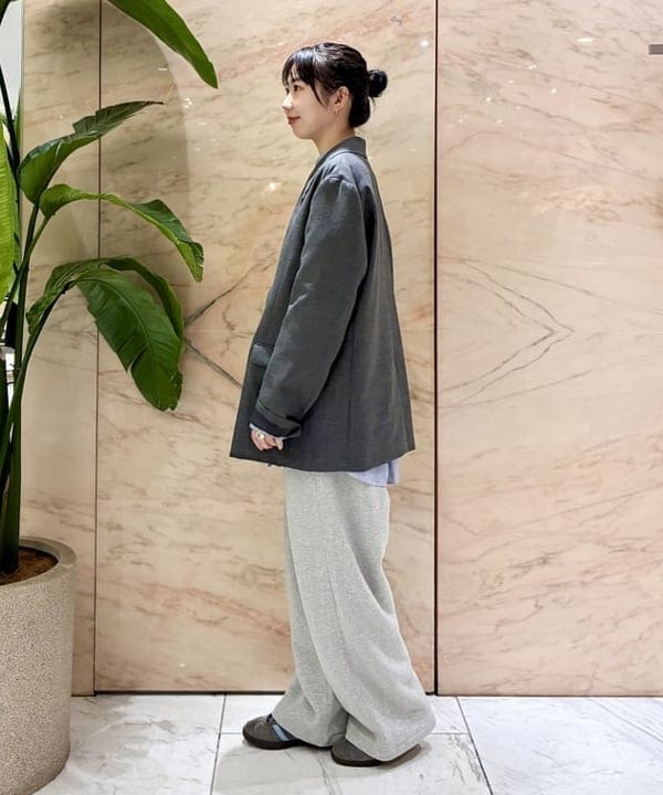 中丸　栞さんの「BEAMS WOMEN｜Sweat Pants」を使ったコーディネート