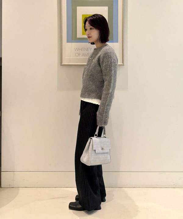 松本 佳菜子さんの「BEAMS WOMEN｜クロコ フラップ バッグ」を使ったコーディネート