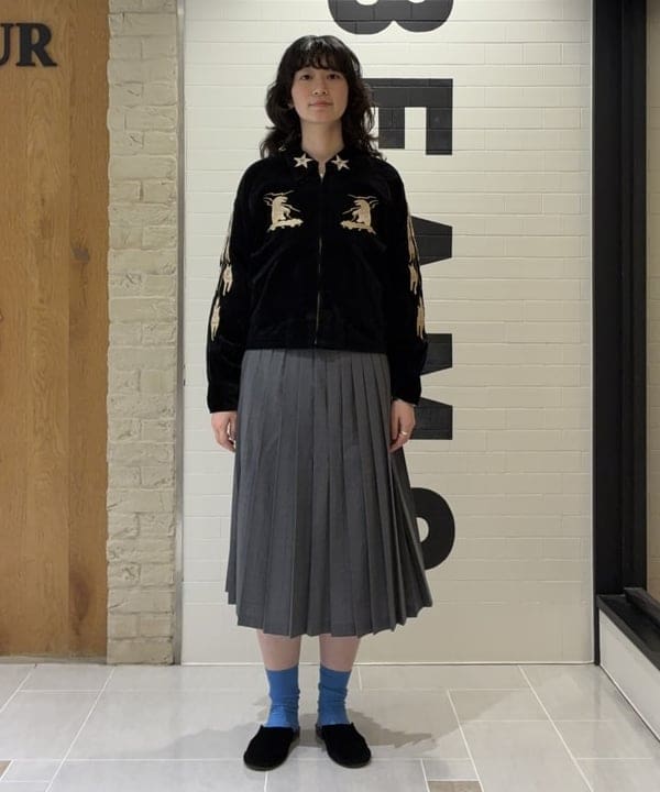 キラリさんの「BEAMS WOMEN｜【別注】テーラー東洋 / VELVETEEN ALASKA JACKET」を使ったコーディネート