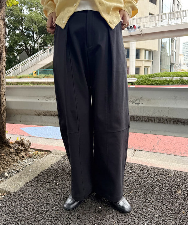 松本 佳菜子さんの「BEAMS WOMEN｜noeyedia / メガネ "NE-447" オプティカル」を使ったコーディネート