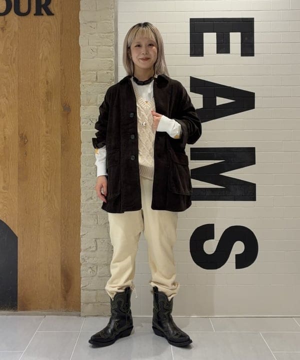 ando naoさんの「BEAMS WOMEN｜コーデュロイ ハンティング ジャケット」を使ったコーディネート