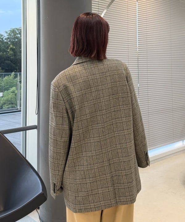 松本 佳菜子さんの「BEAMS WOMEN｜Check Jacket」を使ったコーディネート