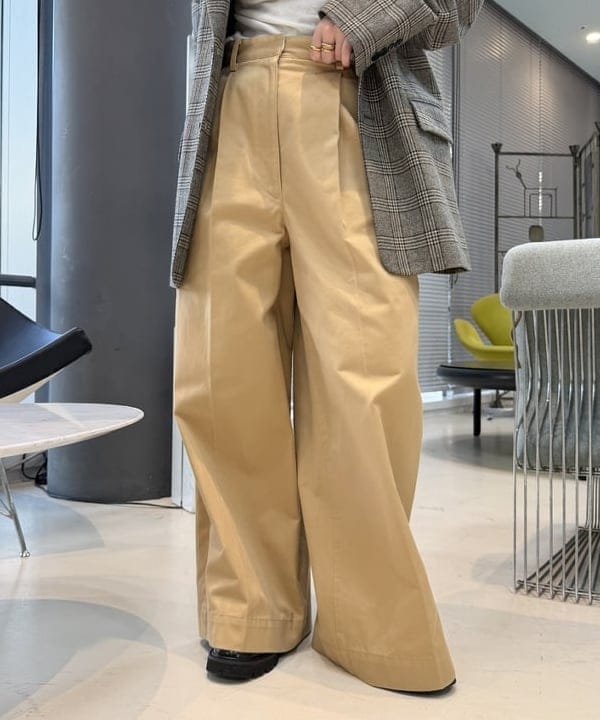 松本 佳菜子さんの「BEAMS WOMEN｜Check Jacket」を使ったコーディネート