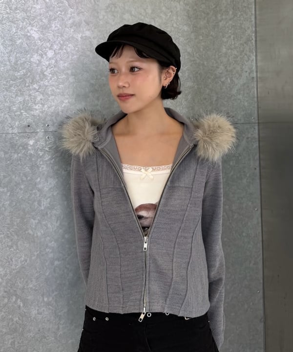 リズさんの「BEAMS WOMEN｜リブ ファー フーディー」を使ったコーディネート