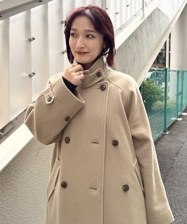松本 佳菜子さんの「BEAMS WOMEN｜【別注】BEAURE &times; Ray BEAMS / 2WAY バッグ ラージ」を使ったコーディネート