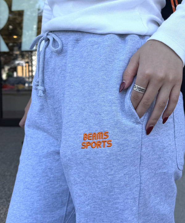 松本 佳菜子さんの「【別注】NEW ERA &times; BEAMS BOY / 940 ベルベット MLB キャップ」を使ったコーディネート