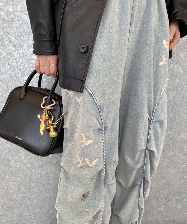 神坂 莉子さんの「BEAMS WOMEN｜YAHKI / YH-833 CROSSBODY BAG」を使ったコーディネート