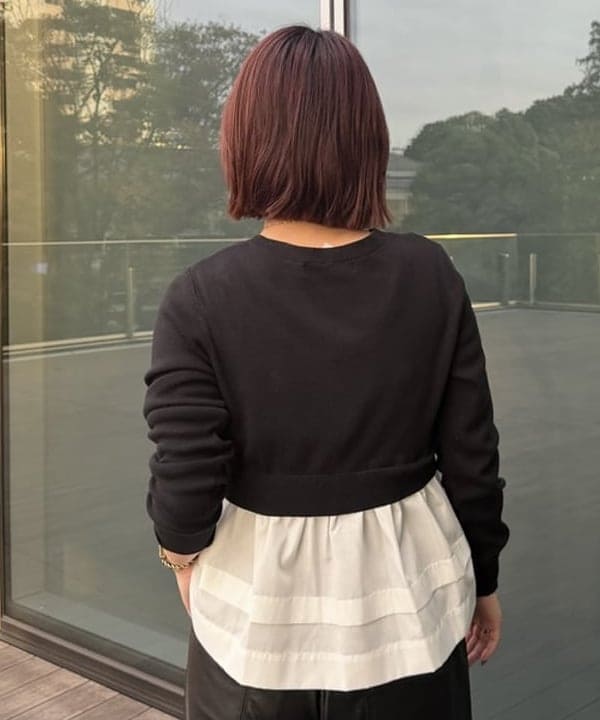 松本 佳菜子さんの「BEAMS WOMEN｜フェイクレザー ギャザー ワイドパンツ」を使ったコーディネート