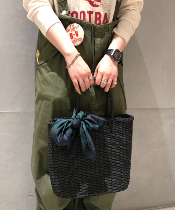 カスタニ モモノさんの「BEAMS WOMEN｜BEAMS BOY / US ARMY オーバー パンツ」を使ったコーディネート