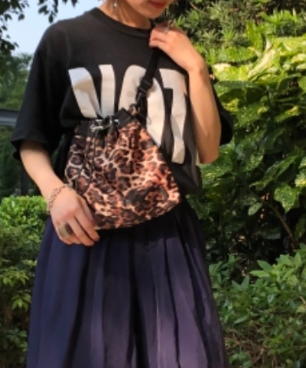 カワグチ シオリさんの「BEAMS WOMEN｜」を使ったコーディネート