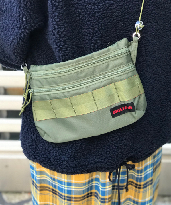 コウリキ　マミさんの「BEAMS WOMEN｜【別注】BRIEFING / SACOCHE」を使ったコーディネート