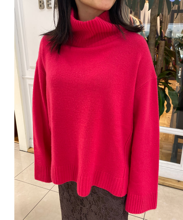 小笠原 楓さんの「BEAMS WOMEN｜」を使ったコーディネート