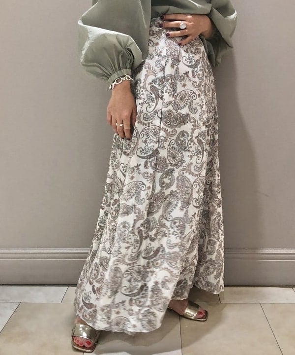 横川 真理奈さんの「BEAMS WOMEN｜」を使ったコーディネート