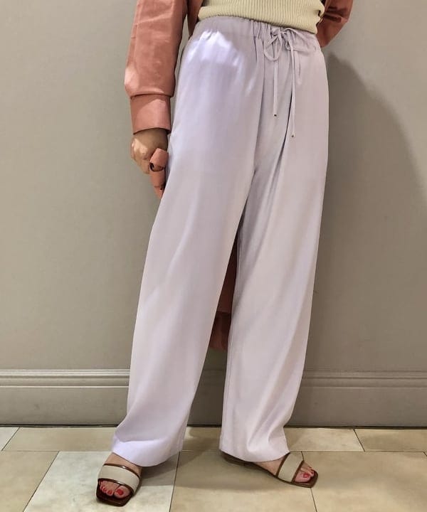 横川 真理奈さんの「BEAMS WOMEN｜」を使ったコーディネート