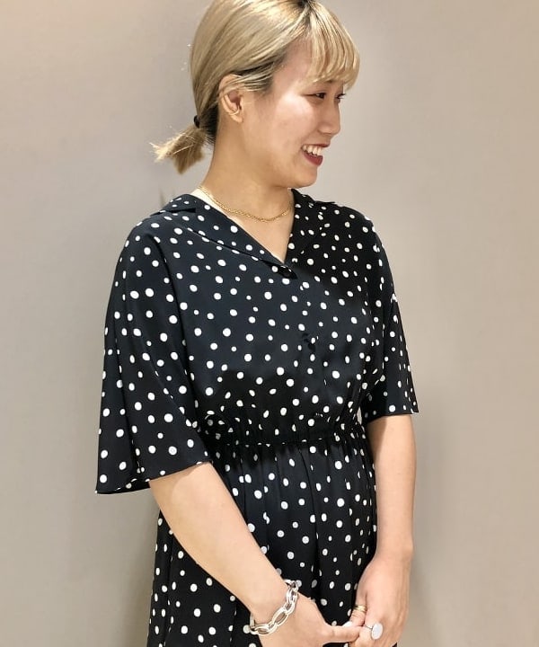 横川 真理奈さんの「BEAMS WOMEN｜」を使ったコーディネート