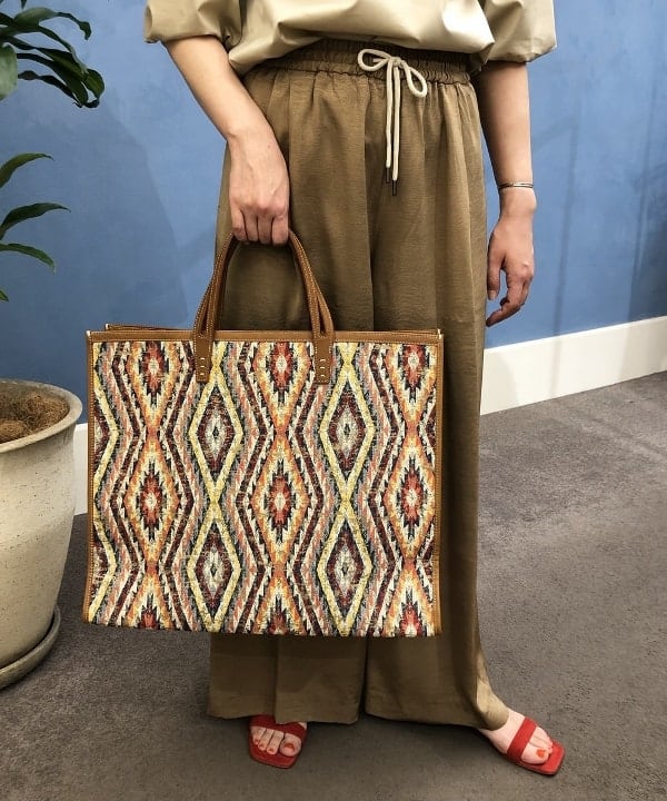 もり ともみさんの「BEAMS WOMEN｜」を使ったコーディネート