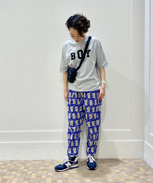 矢野(青木)優香さんの「BEAMS WOMEN｜BEAMS BOY / ラメ リブ クルー ソックス NEW」を使ったコーディネート