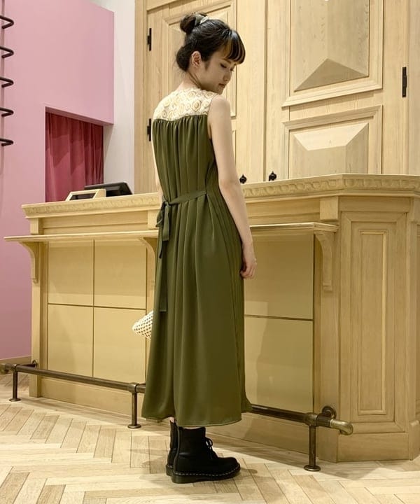 マツモト アカネさんの「▲Dr.Martens / PASCAL 8ホール ブーツ」を使ったコーディネート