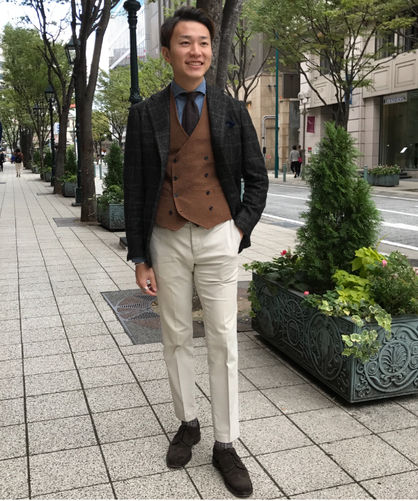 ピンクの猫ブリッラペルイルグスト　ダブルスーツチェック　紺　52 Brilla per il gusto（ブリッラ ペル イル グスト）のスーツ通販