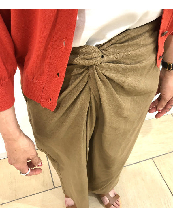 岩沢 珠代さんの「」を使ったコーディネート