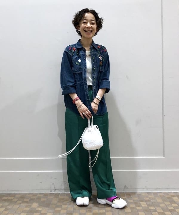 矢野(青木)優香さんの「BEAMS WOMEN｜」を使ったコーディネート