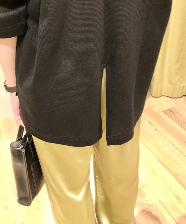 森本 理絵さんの「」を使ったコーディネート