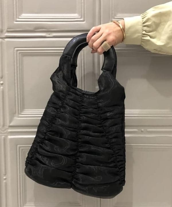 山本 留奈さんの「」を使ったコーディネート