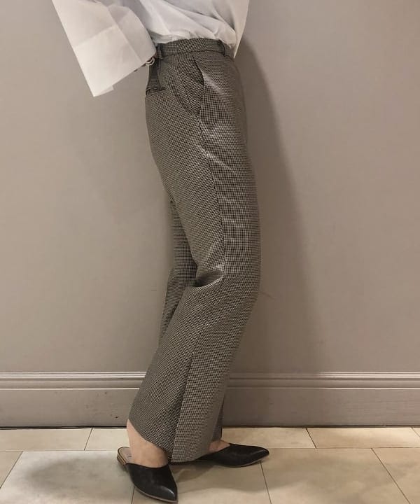 横川 真理奈さんの「BEAMS WOMEN｜」を使ったコーディネート