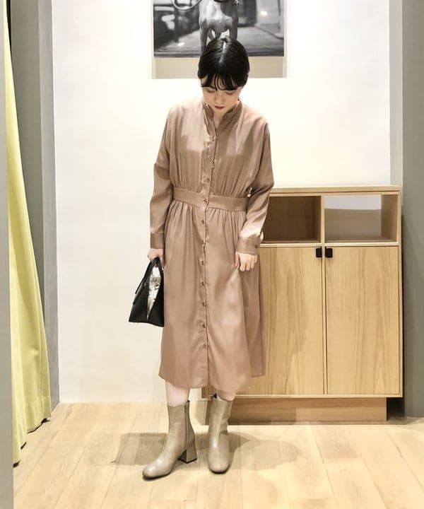 森本 理絵さんの「」を使ったコーディネート