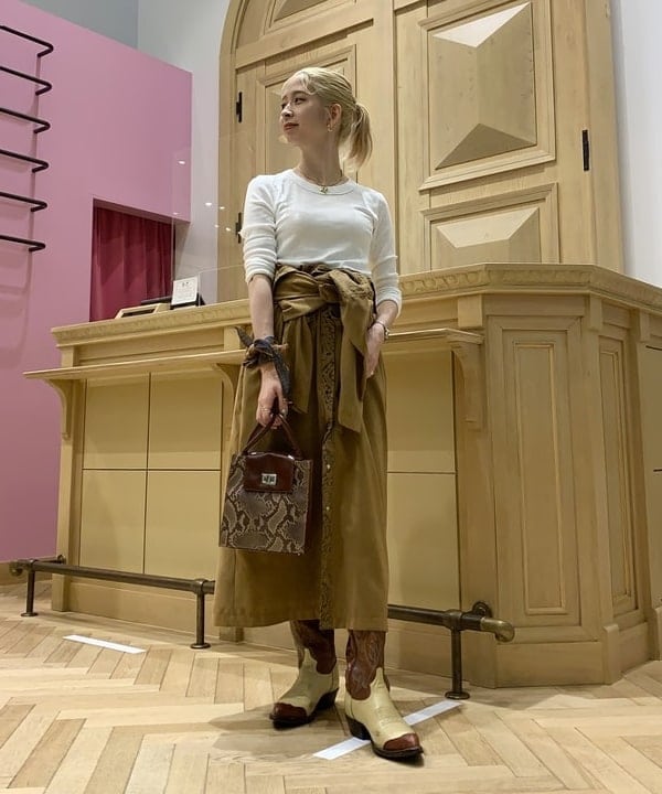 NAHOさんの「」を使ったコーディネート