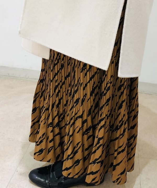 岡 弥生さんの「BEAMS WOMEN｜」を使ったコーディネート