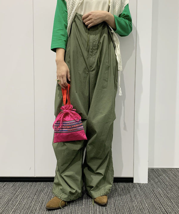 ハルカワエさんの「BEAMS WOMEN｜BEAMS BOY / US ARMY オーバー パンツ」を使ったコーディネート