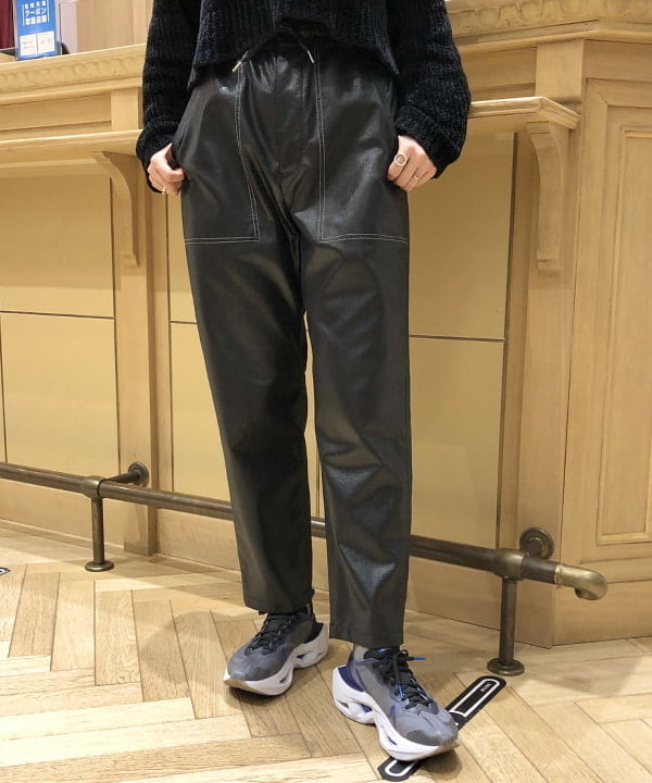 マツモト アカネさんの「BEAMS WOMEN｜SHUN OKUBO / SILENT ネックレス」を使ったコーディネート