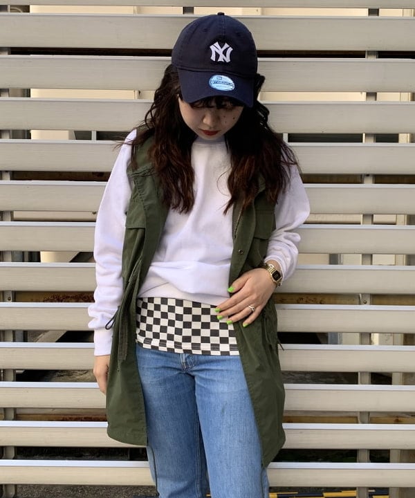 ナツハさんの「BEAMS WOMEN｜CASIO / デジタルゴールド ミニ」を使ったコーディネート