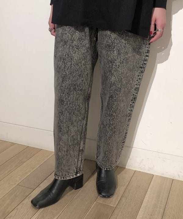 みやさかさんの「BEAMS WOMEN｜ワイド テーパード デニム」を使ったコーディネート